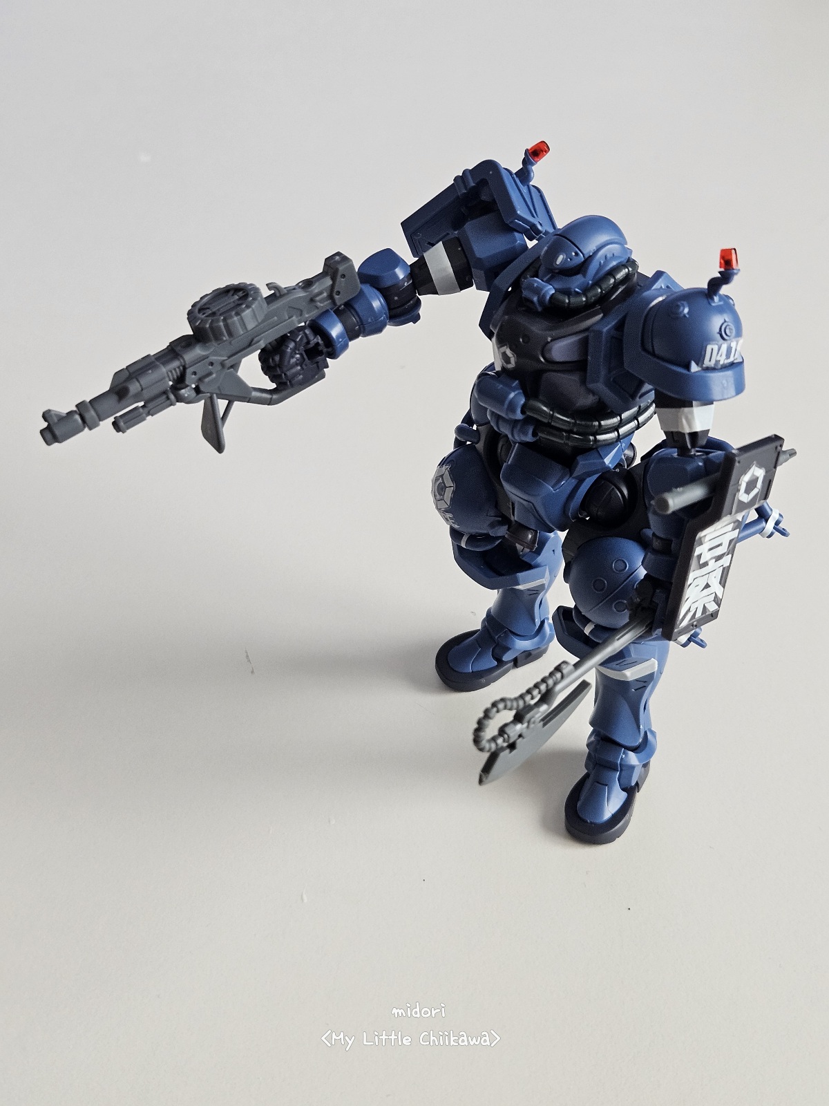 군경 자쿠 포즈1